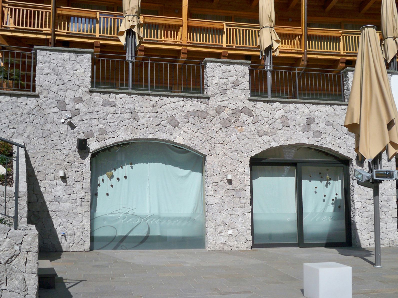 Натуральный каменный элемент для фасада B&B Rivestimenti Naturali камень ARCH-00116203 - Вид №12