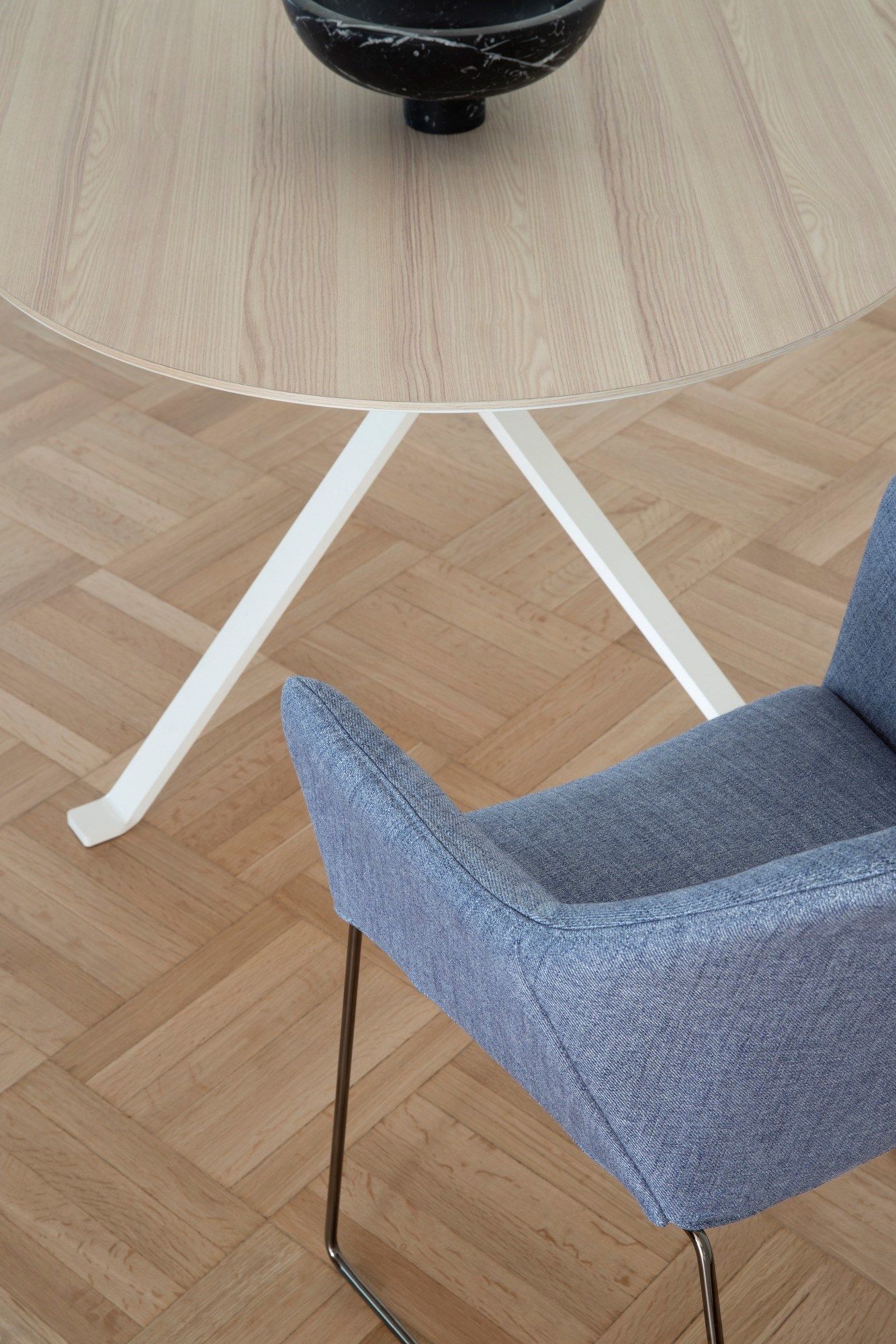 Мягкий тканевый стул с подлокотниками Saba Italia Нью-Йорк ARCH-00131861 - Вид №4