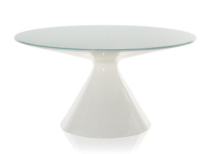 Круглый стол из полиэтилена