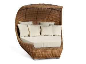 Садовый диван в иглу