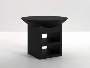 Деревянный журнальный столик / тумбочка