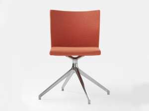 Поворотный стул на тканевом насесте