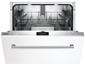 Встроенная посудомоечная машина