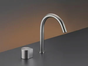 Ceadesign Смеситель на два отверстия с поворотным изливом Duet Det 10