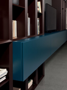 Деревянный секционный настенный книжный шкаф