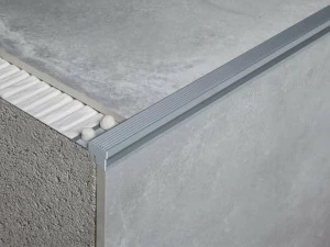 EMAC Italia Алюминиевый профиль для лестницы со светодиодной подсветкой Novopeldaño®