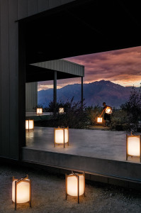 Фонарь из полипропилена и тика