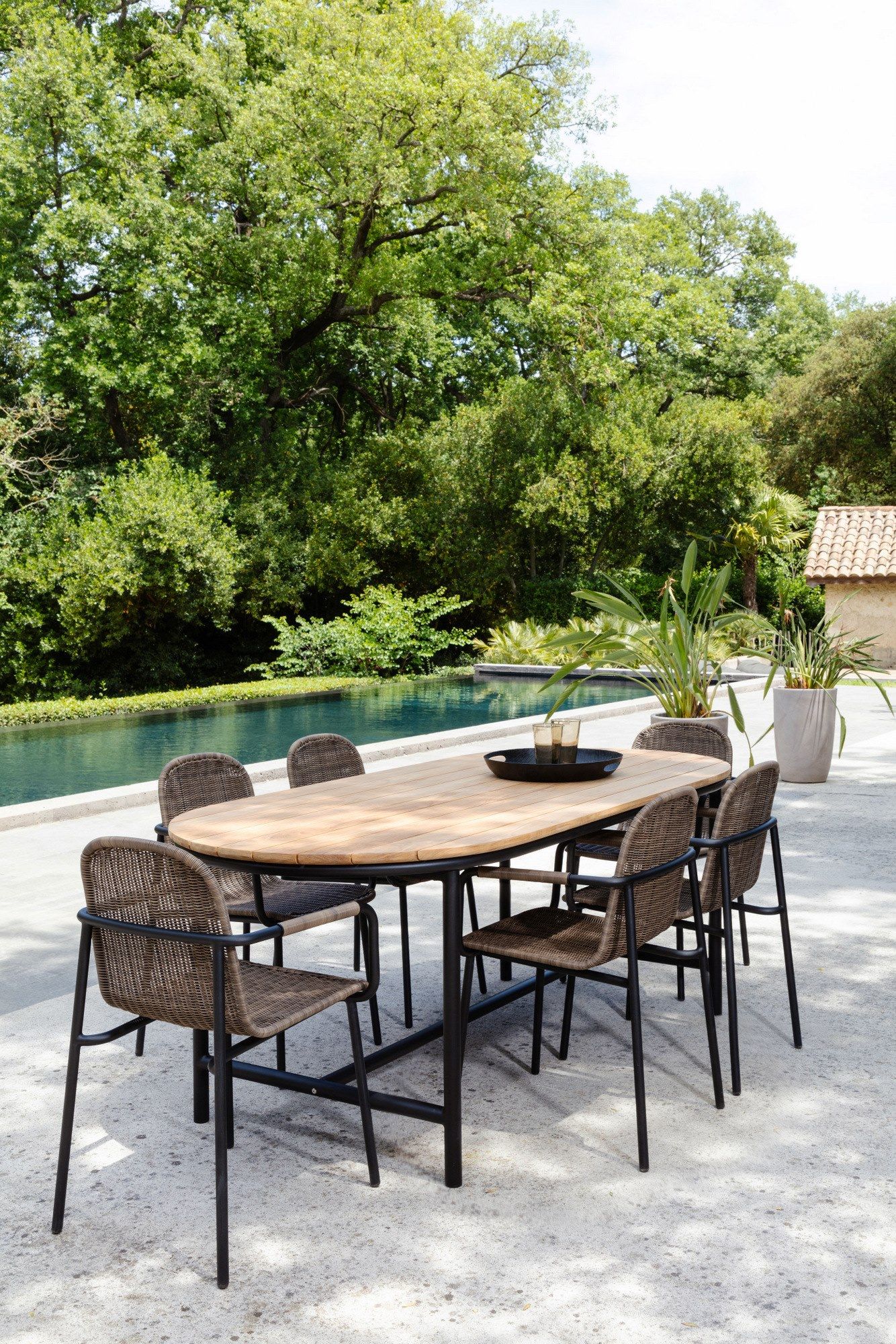 Алюминиевый и деревянный овальный садовый стол Vincent sheppard Wicked ARCH-00098228 - Вид №2