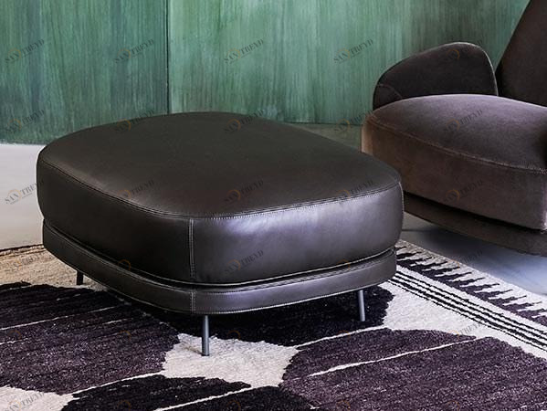 Tacchini Пуф из кожи Santiago sun-id-1347859