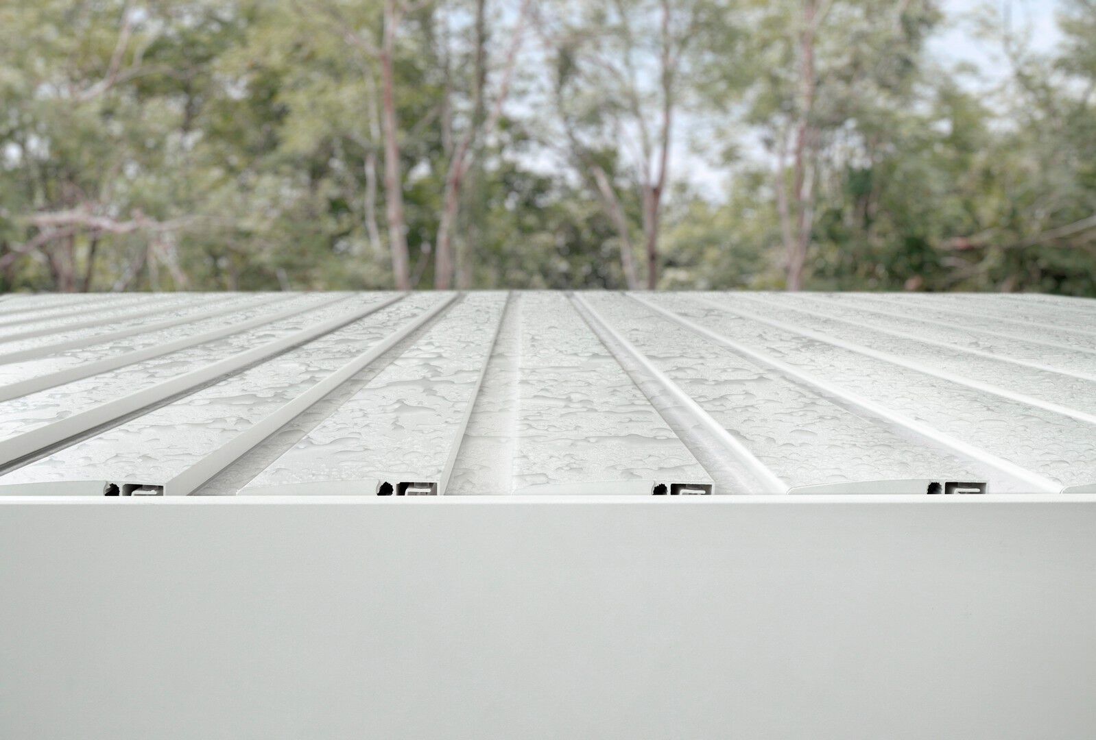 Самонесущая пергола из алюминия с поворотными пластинами BIZZOTTO OCEAN ARCH-00042235 - Вид №45