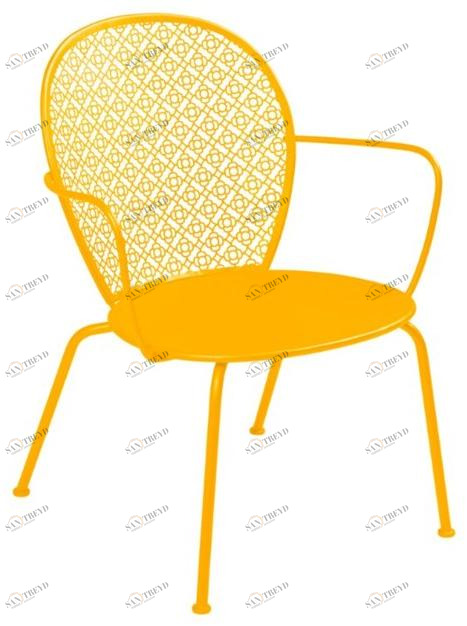 Fermob Садовое кресло из стали с подлокотниками Lorette 5713