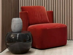 Meridiani Кресло с обивкой из ткани с подлокотниками Keeton