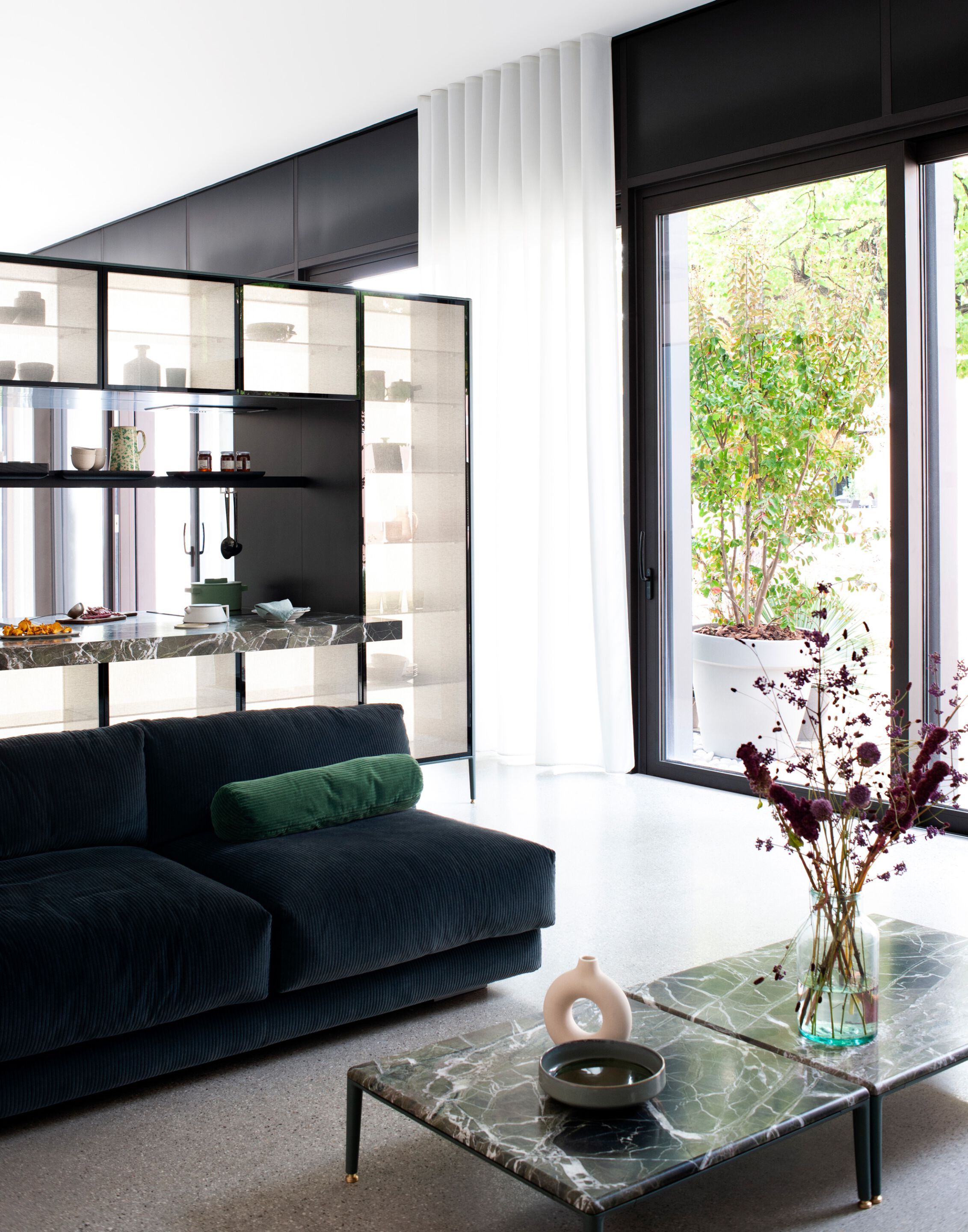 Низкий мраморный журнальный столик Cesar ARCH-00014729 - Вид №3