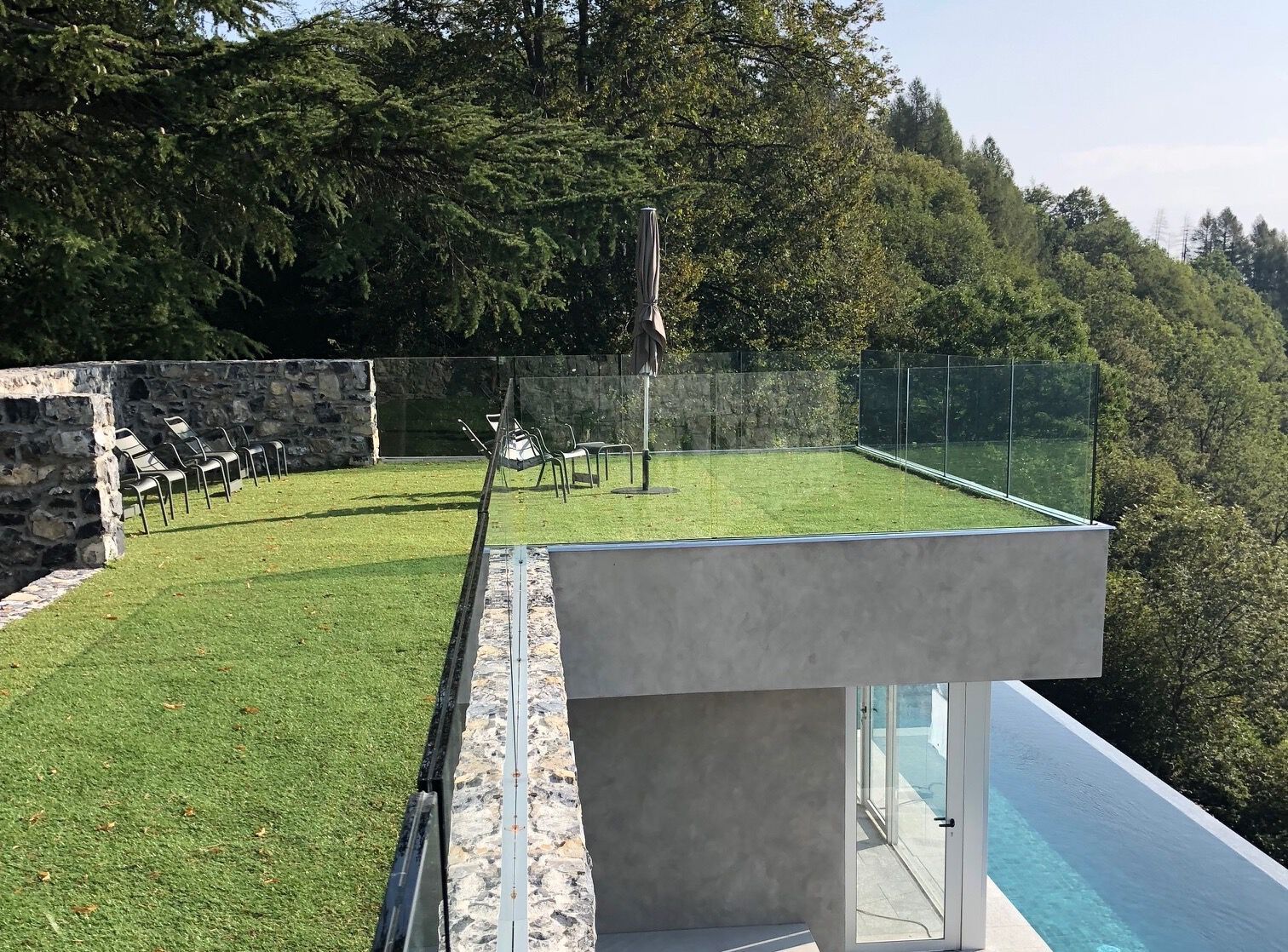 Стеклянный парапет для окон и балконов ALUVETRO система балюстрады GARDA ARCH-00040572 - Вид №9