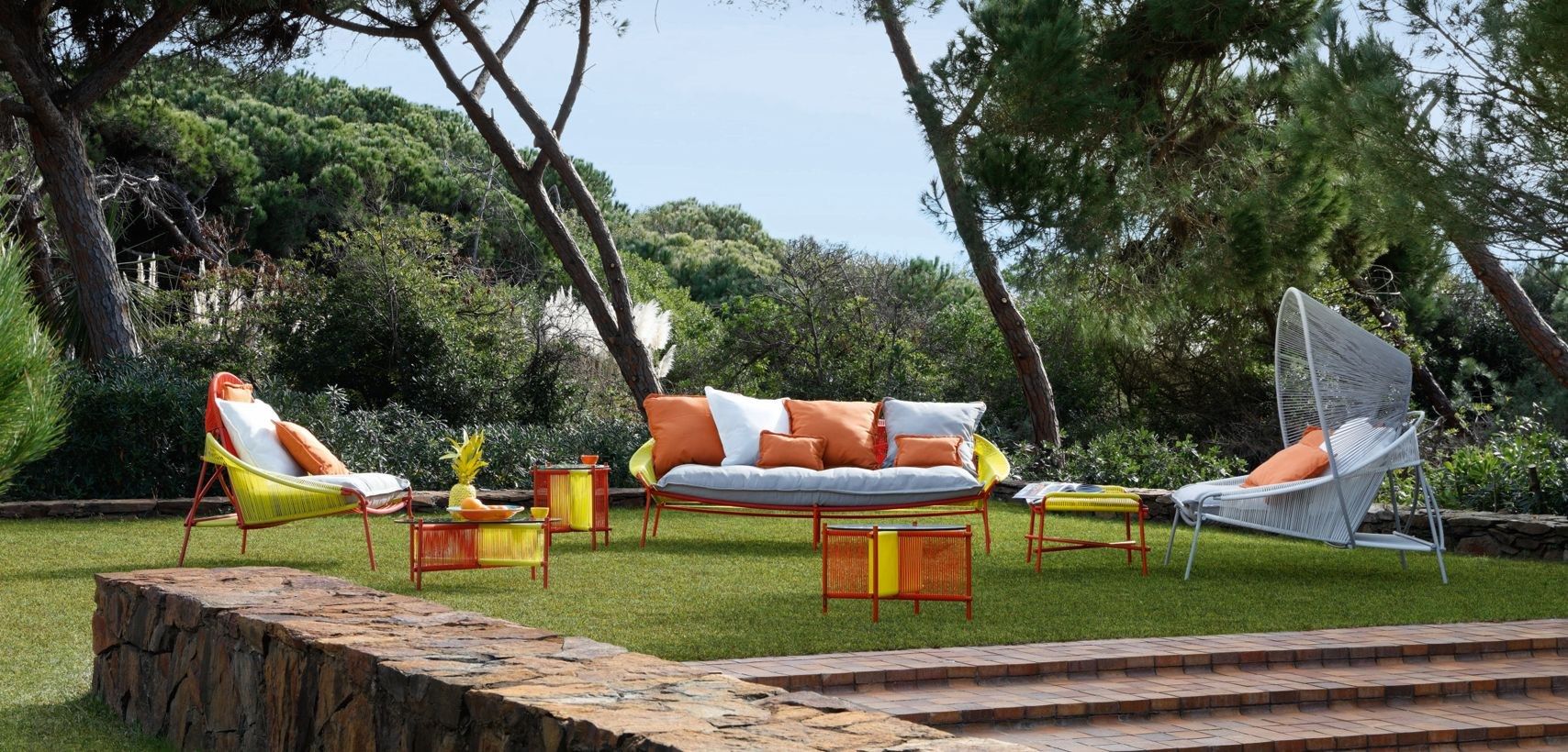 Круглый алюминиевый и стеклянный садовый столик ROCHE BOBOIS путешественник ARCH-00138051 - Вид №10