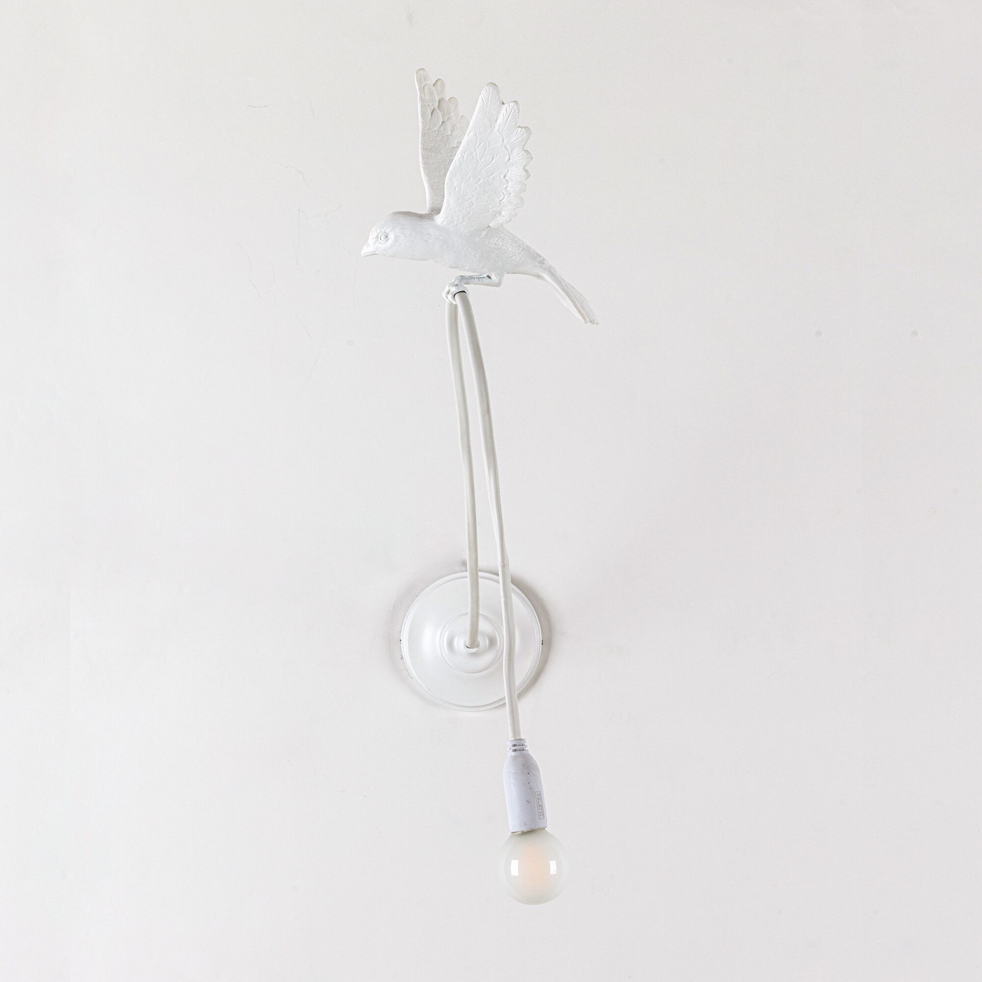 Светодиодный настенный светильник из смолы Seletti Sparrow Lamp ARCH-00095035 - Вид №3