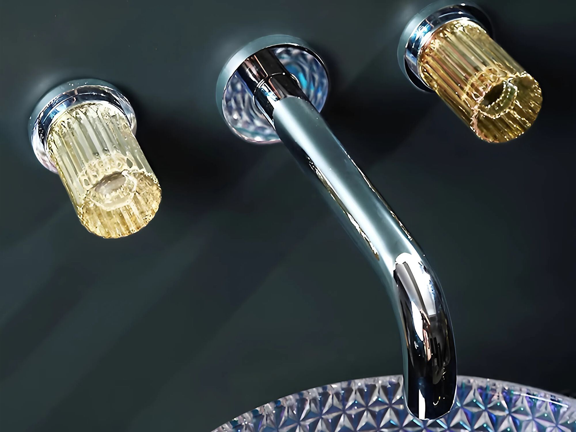 Настенный смеситель для раковины с 3 отверстиями и отдельными розетками Fontana Showers ALSACE ARCH-00148231