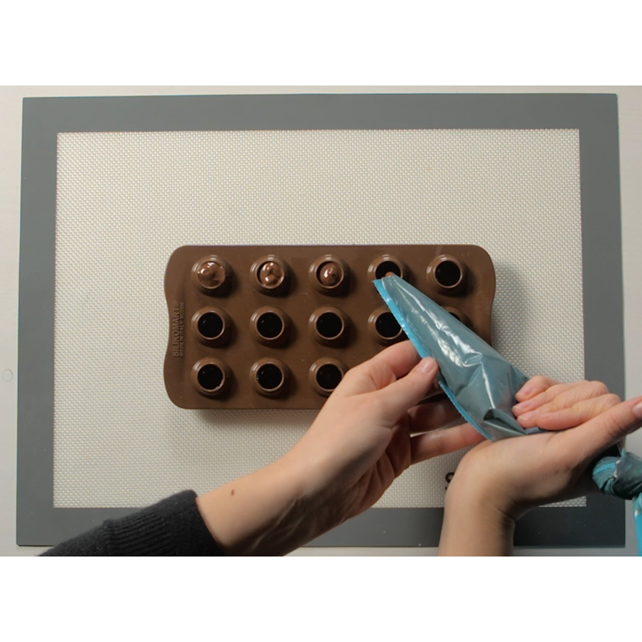 22.150.77.0065 Форма для приготовления конфет tartufino силиконовая Silikomart  - Вид №4