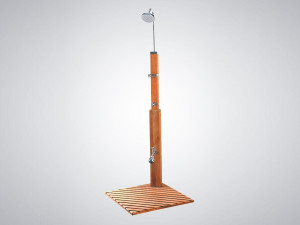 Деревянный душ на открытом воздухе