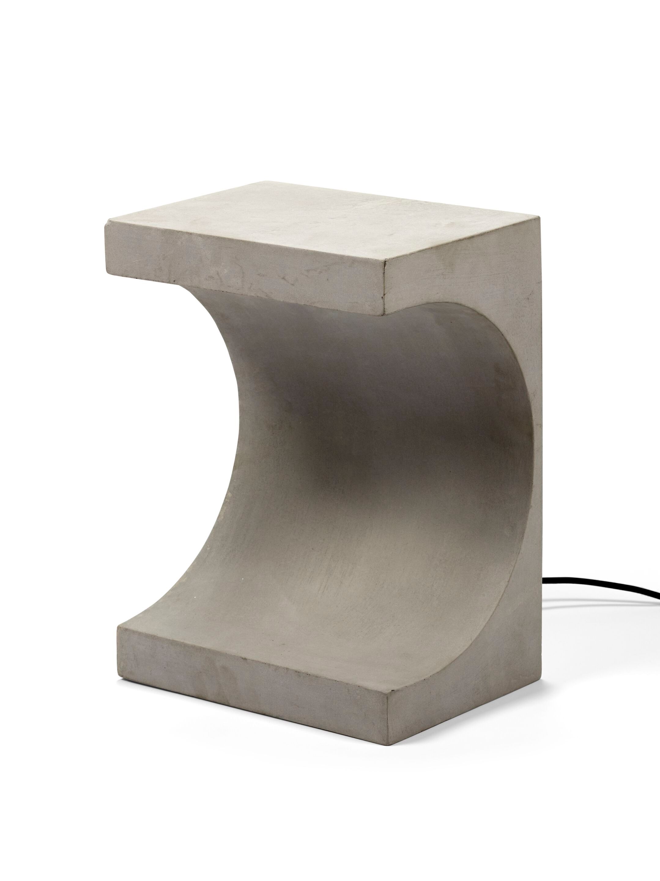 Бетонный торшер / журнальный столик Serax Освещение Патрика Пэриса ARCH-00136980 - Вид №1