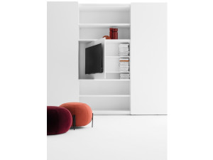 Шкаф с открывающейся ТВ-стойкой