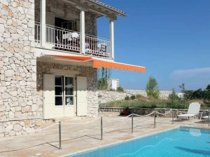 MV Living Маркиза со складным кронштейном и ящиком Tende a bracci con cassonetto