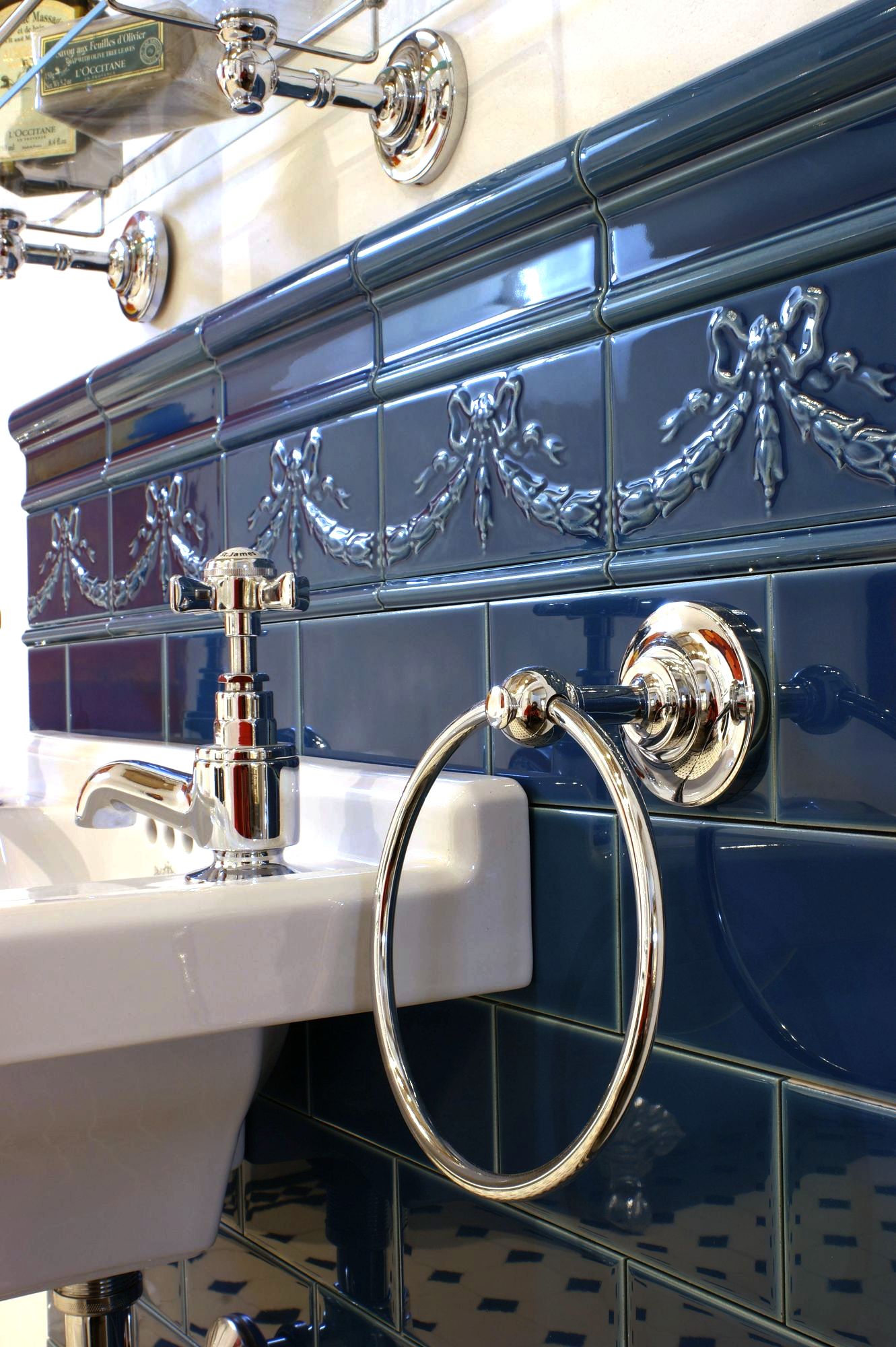 Traditional bathrooms Винтажное кольцо для полотенца Tb602variantenauch Латунь / фарфор  - Вид №3