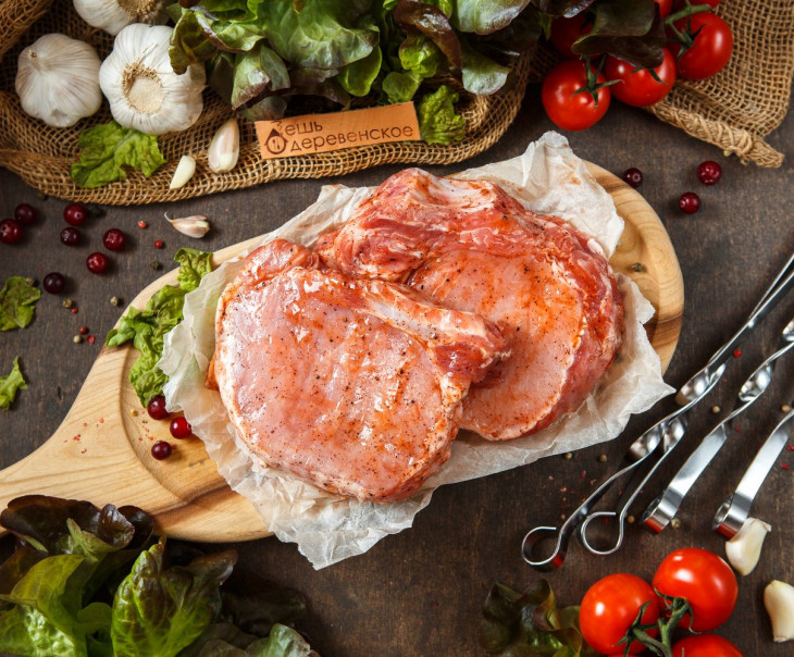 6308 Стейк свиной на кости в брусничном маринаде Вкусляндия 