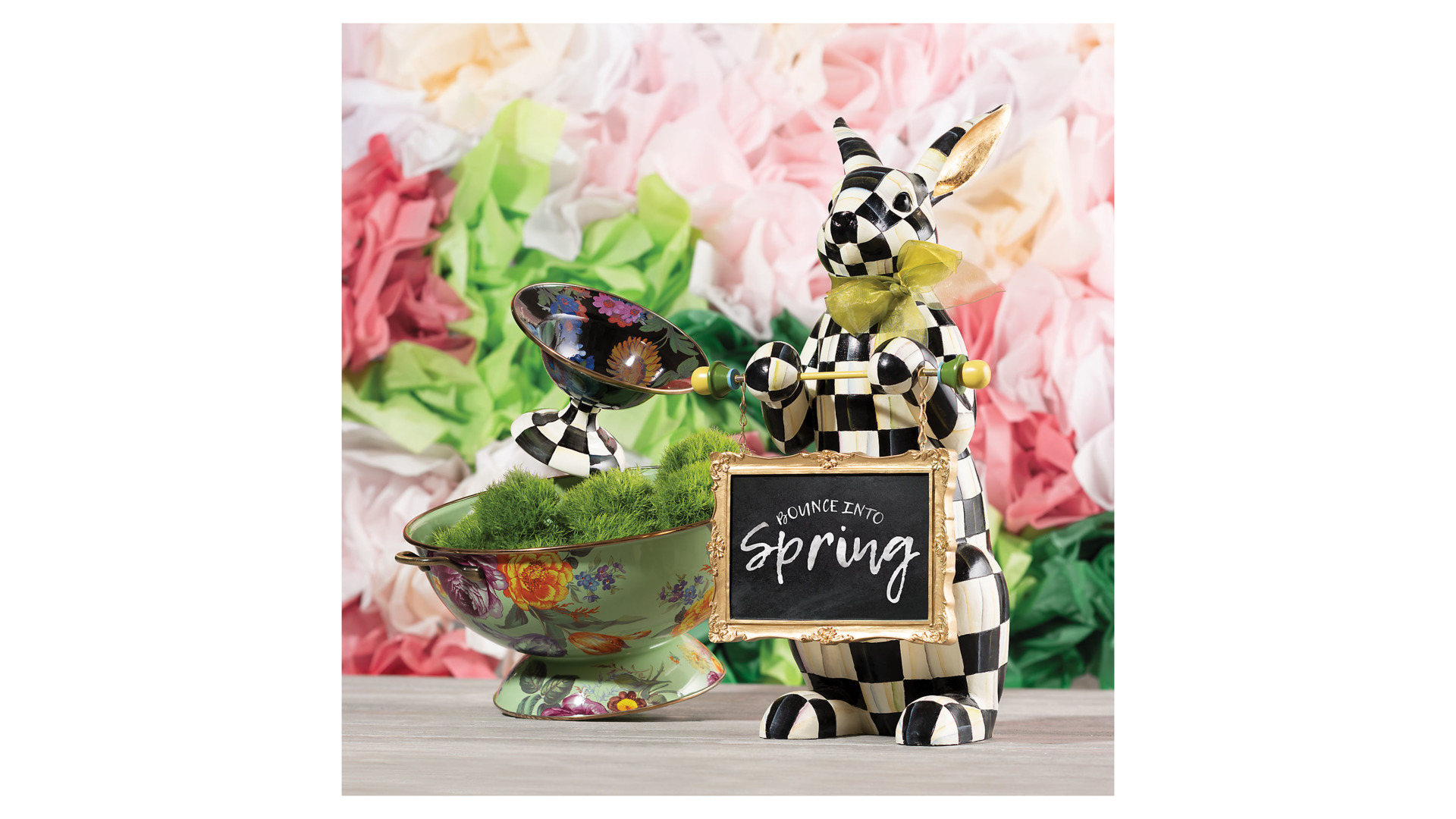 10654405 Mackenzie-Childs Статуэтка "Кролик с меню" Courtly Check Полирезина  - Вид №3