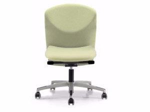 Офисное кресло из ткани с 5 спицами