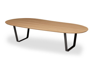 Стол из кованого железа и тикового дерева