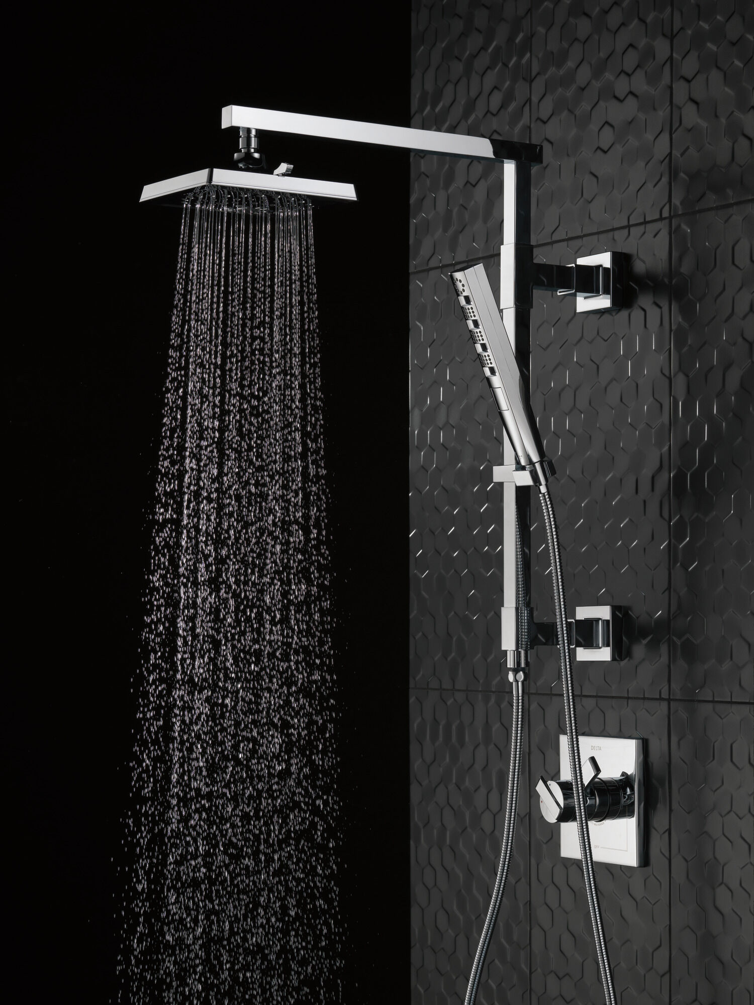 U495D-60-PK Шланг для ручного душа 60–80 дюймов Delta Faucet Universal Showering Хром  - Вид №9