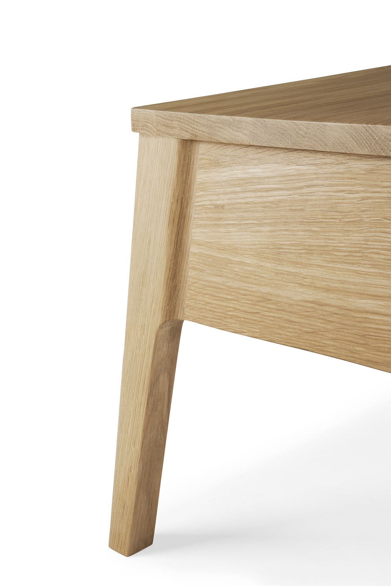 Прямоугольная тумбочка из дуба с ящиками Ethnicraft Air ARCH-00055188 - Вид №1