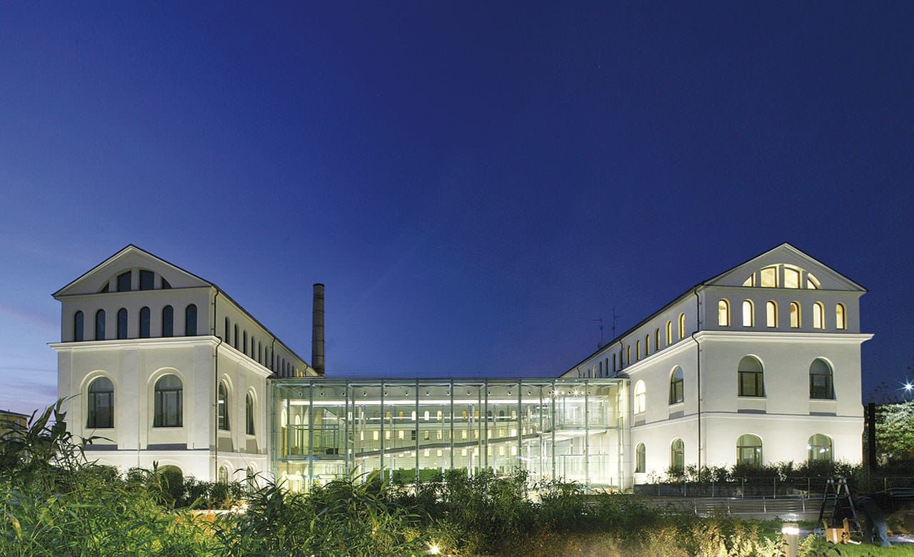 Алюминиевое и деревянное створчатое окно Capoferri Serramenti SA91 ARCH-00015458 - Вид №1