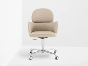 Pedrali Кресло руководителя с 4-мя спицами и средней спинкой Ester 696