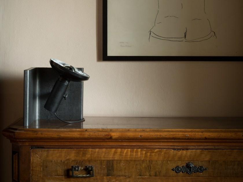 axis71 Настольная лампа из металла  Ax19102000  - Вид №3