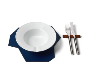 Подставка для столовых приборов из кожи