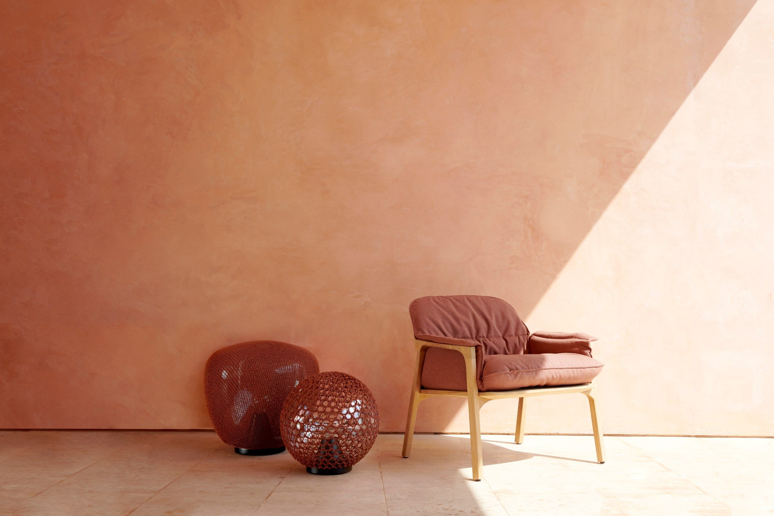 Кресло с подлокотниками из ткани TRIBÙ Nomad ARCH-00137121 - Вид №4