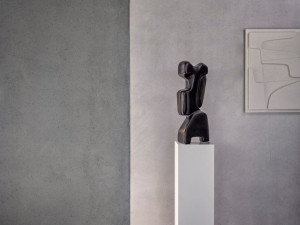 Бронзовая скульптура