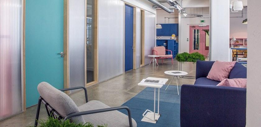 Deadgood Кресло с обивкой из ткани с подлокотниками Working girl Wg5s - Вид №6