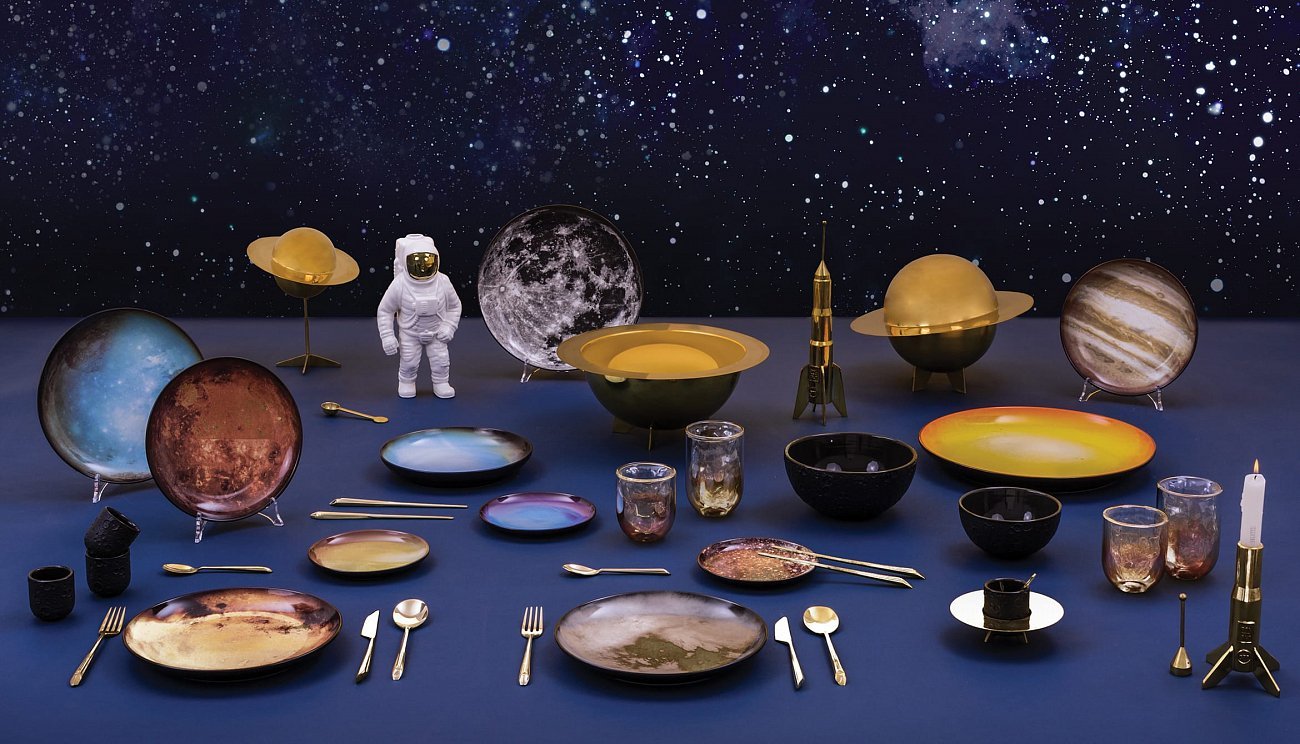 Банка с крышкой 24,5х32 см золотая Cosmic Diner Lunar Box SELETTI  00-3883322 Золото  - Вид №2