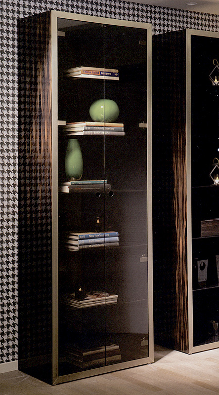 Витрина  DOM EDIZIONI ROBERT 