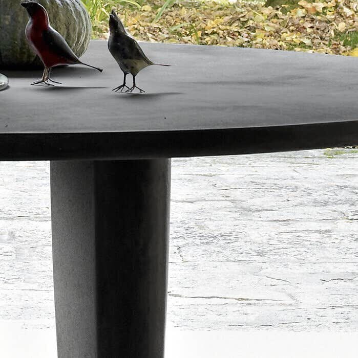 Бетонный круглый садовый стол B&B Italia Outdoor Тоби-Иши ARCH-00003002 - Вид №4