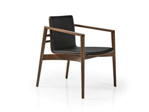 Кресло из бука с подлокотниками с мягким сиденьем