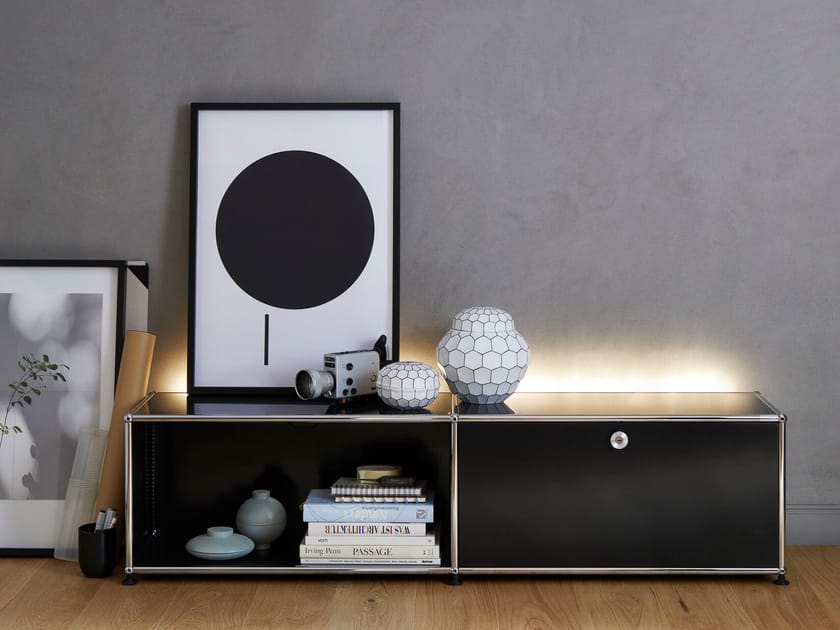 Металлический шкаф со встроенным освещением USM USM Haller E ARCH-00076599