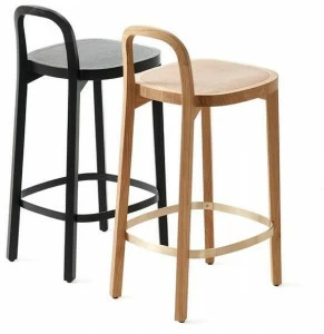 Woodnotes Барный стул из дерева с подставкой для ног Siro+