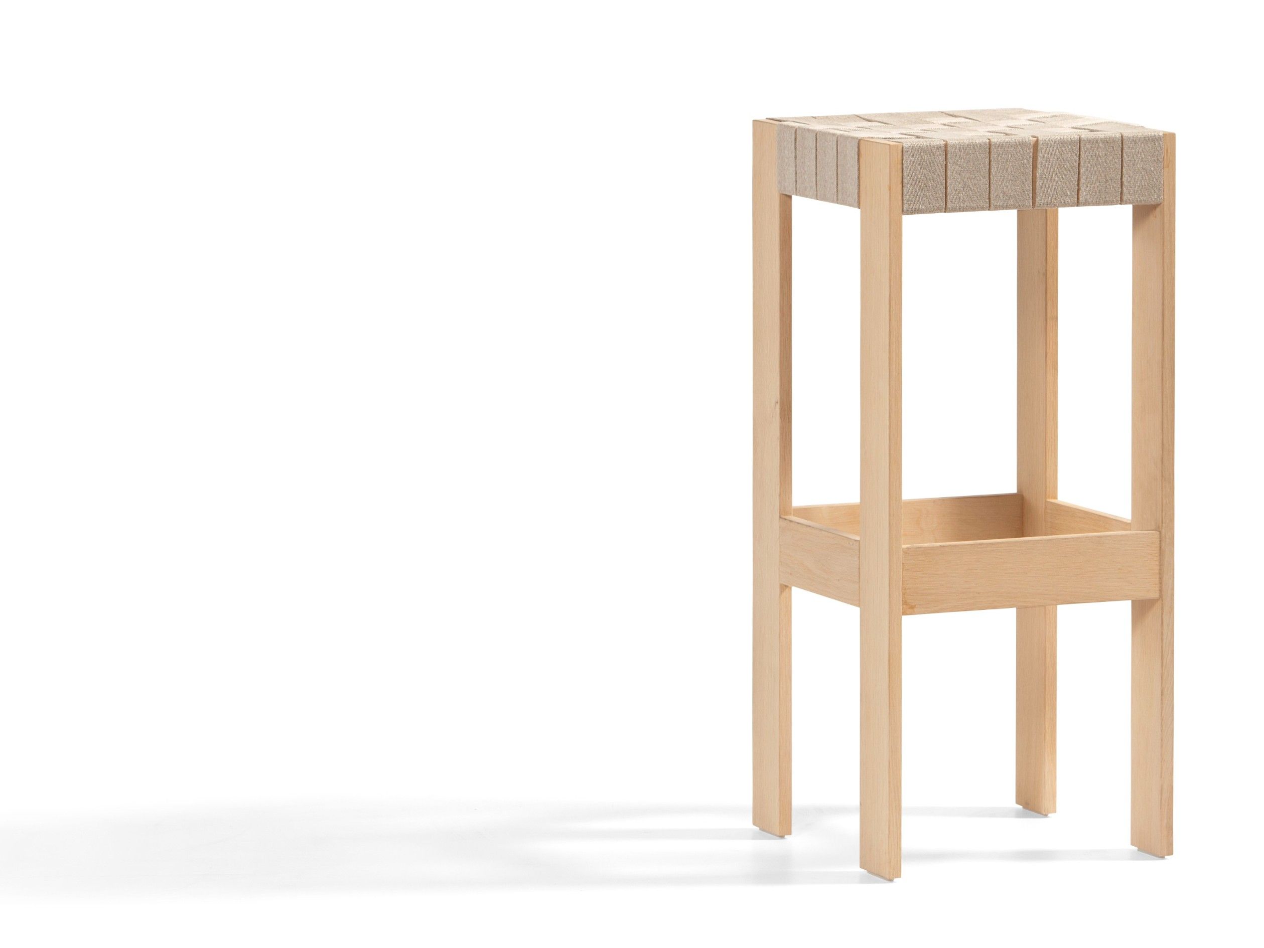Высокий стул из массива дерева с подставкой для ног Bla Station Momang ARCH-00042730