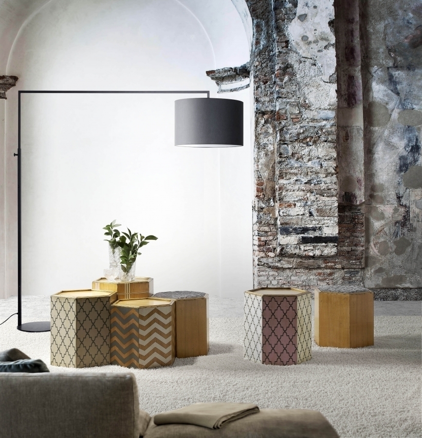 079054 Столик 3 Lola Glamour hexagonal Santreyd