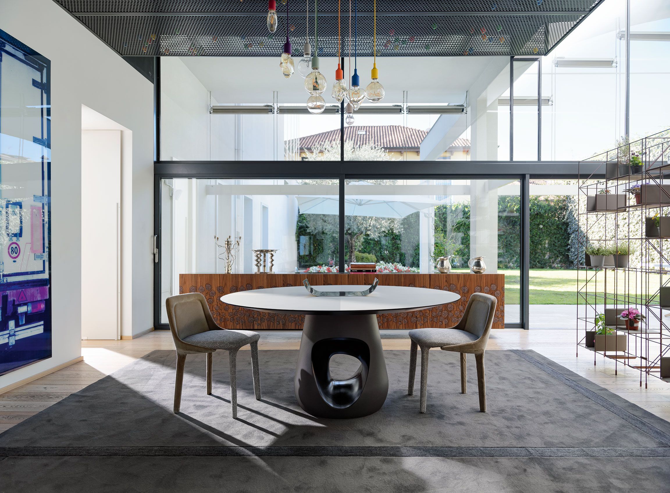 Овальный или круглый стол из Fenix и бетона Casamania & Horm ARCH-00112636 - Вид №3