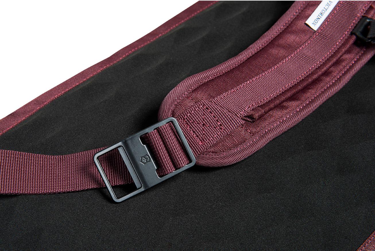 602140 Рюкзак Compact Laptop Backpack 13" Victorinox Altmont Active  - Вид №6